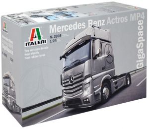 ITA3905 - MERCEDES BENZ Actros MP4 Gigaspace 4x2 maquette à monter et à peindre