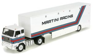 IXOTTR018 - VOLVO F88 4x2 et remorque fourgon Martini Racing