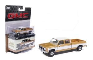 IXO-IA64012 - GMC Sierra Classic 1975 Doré sous blister