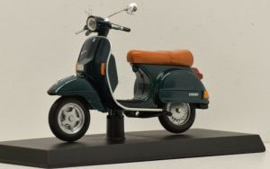 Scooter VESPA 150PX 1999 vert