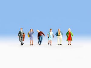 Passants 3 femmes et 3 hommes