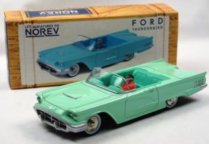 FORD Thunderbird 1960 cabriolet vert Adriatique avec conducteur
