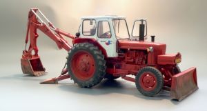 Tractopelle BELORUS en kit à assembler et à peindre