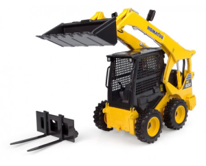 UH8177 - KOMATSU SK820 Chargeuse compacte