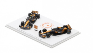 SPAY418 - McLAREN MCL38 #4 et #81 Champion Constructeur 2024 L.NORRIS et O.PIASTRI