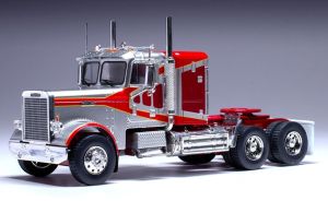 IXOTR200.22 - FREIGHTLINER FLC 120 64 T 6x4 1977 gris et rouge
