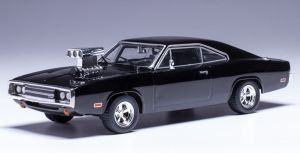 IXO-U43RDC007 - DODGE Charger 1970 Noir avec moteur sortant - USA EDITION