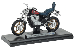 Moto HONDA Steed 600 noire siège bleu