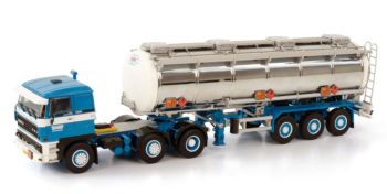 WSI01-3698 - DAF 3300 6x2 avec citerne 3 essieux BOS Transport