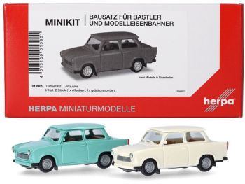HER013901 - TRABANT 601 Limousine 2 pièces – En kit