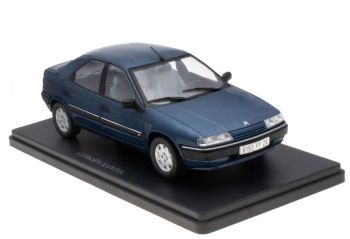 G111V034 - CITROEN XANTIA bleu