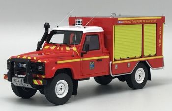 ALARME0051 - LAND ROVER 130 simple cabine grimp BMPM Pompiers limitée à 325 ex.