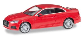 HER038669 - AUDI A5 Coupé Rouge