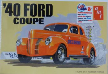 AMT1141M/12 - FORD Coupé V8 1940 à assembler et à peindre