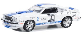 GREEN13340-B - FORD Mustang II Cobra II #2 1976 de la série THE STAMPEDE sous blister