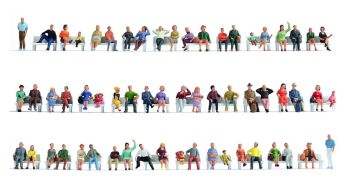 NOC18402 - Ensemble de 60 figurines personnes assises