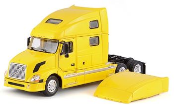 TON11015502 - VOLVO 780 SC 6x4 Jaune Avec 2 toits Ech:1/53