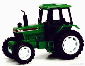 NEW05313VJ - Tracteur Vert Ech:1/32