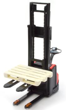 ROS00141 - Transpalette électrique gerbeur BT Staxio Ech:1/24