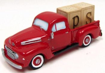 ERT7590 - Pick-up FORD F1 Rouge en résine Avec Saliére et Poivrier