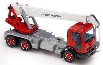 SOL3178 - RENAULT Premium pompier avec grue Ech:1/50