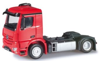 HER302418-002 - MERCEDES Arocs 4x2 "Rouge" Ech:1/87
