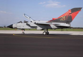 ITA1336 - Avion de chasse Tornado IDS/ECR Special Colors à assembler et à peindre