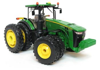ERT45499 - JOHN DEERE 8370R 8 Roues "FARM SHOW 2014 "