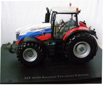UH4266 - MASSEY FERGUSSON 8690 RUSSIAN Edition - 1000 Ex.