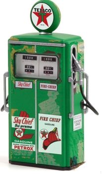 GREEN14100-C - Pompe à essence double TEXACO Fire Chief Hauteur 10cm x largeur 4.5cm x profondeur 2.5cm