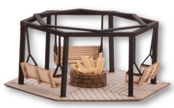 NOC14369 - Aire de barbecue avec des balançoires