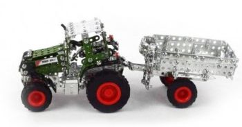 TRO09520 - FENDT 800 Vario Avec Remorque 577 Piéces Ech:1/64