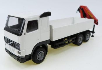 CON46115 - VOLVO 6x4 Avec grue de déchargement "PALFINGER PK 19000B"