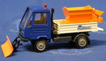 CON5068/06 - MULTICAR 26 Benne avec lame et sableuse