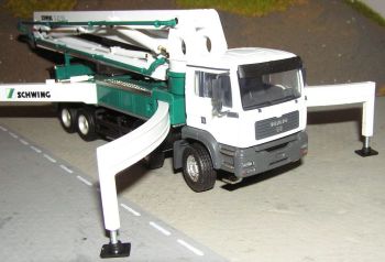 CON66122/01 - MAN 4 Essieux Avec pompe à béton SCHWING S42 SX