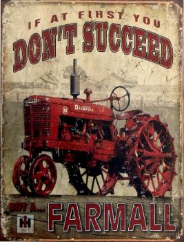 IES44G - Plaque FARMALL "Don't Succeed"