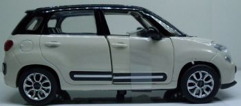 NEW51253B - FIAT 500L Blanche