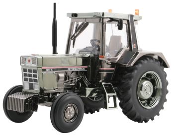 BRI42800 - CASE IH 1056 XL 2wd chromé "Edition spécial FARM TOYS FORUM "