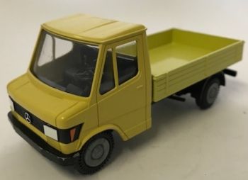 CON1601/01 - Camion benne MERCEDES-BENZ Jaune