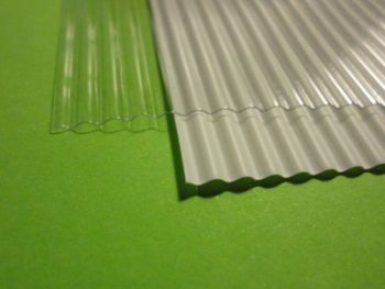 MCD-050-A - Tôle Ondulée moyenne Blanche 27x42cm