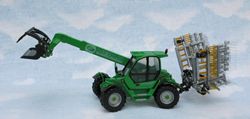ROS70524.1 - MERLO Multifarmer avec Herse de Prairie JOSKIN et accessoires