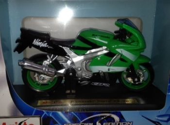MST18-KAWZX9RGR - KAWASAKI Ninja ZX-9R verte