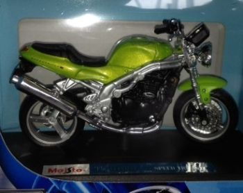 MST18-TRIGR - TRIUMPH Speed Triple verte