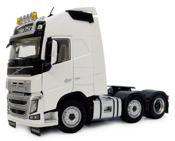 MAR1811-06 - VOLVO FH16 750 6x2 blanc