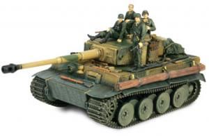 FOV80404 - German Tiger I w/ soldiers