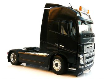 MAR1810-02 - VOLVO FH16 noir 4x2