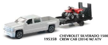 Pick up CHEVROLET Silverado 1500 avec remorque et Quad rouge