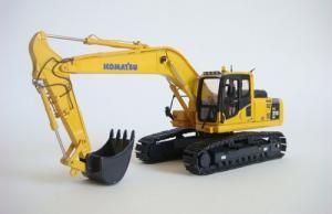 UH8003 - Pelle KOMATSU PC 210 LC