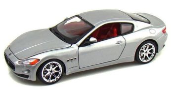 BUR22107ZI - MASERATI Gran Turismo 2008 grise