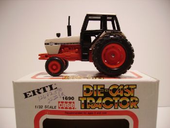 OCERT1717 - Occasion - CASE 1690 avec cabine "Neuf en boîte" - "Boîte abîmée"